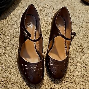 Brown size 11 cuties 😍